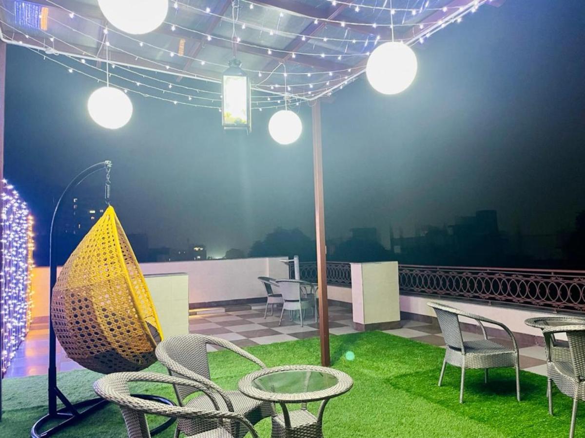 Bluo Studio1 Golf Course Road, Gym, Balcony Garden Gurgaon Exteriör bild